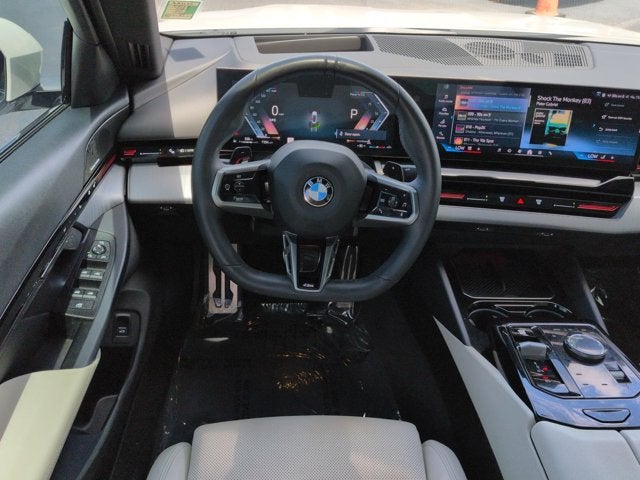 2024 BMW 5 Series 530i