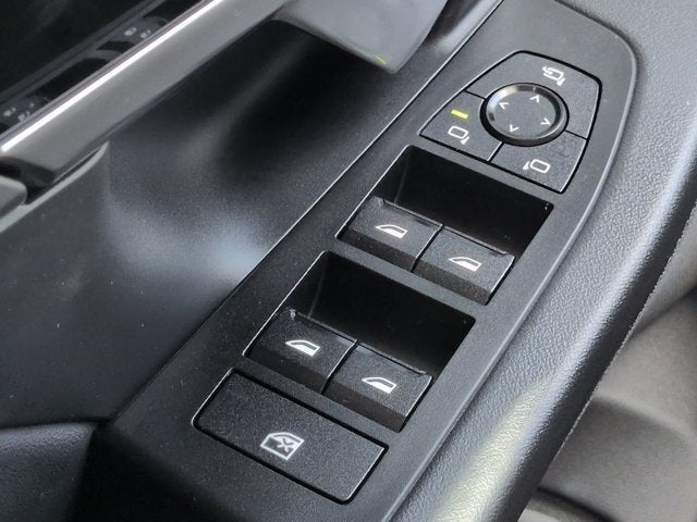 2024 BMW 5 Series 530i