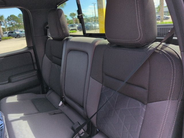 2027 Nissan Frontier SV