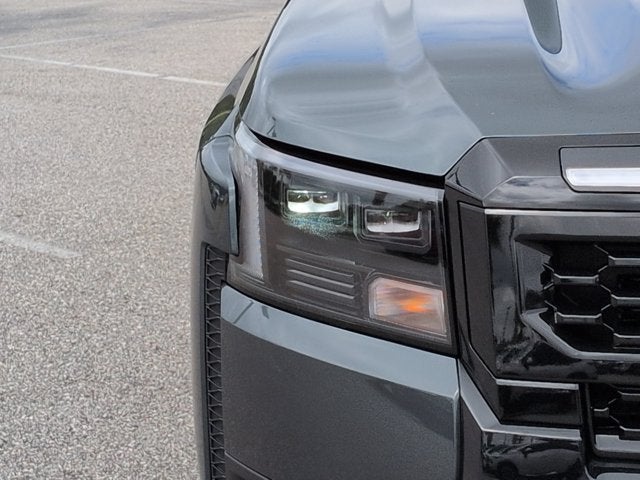 2027 Nissan Frontier SV