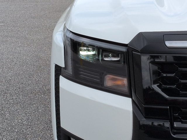 2027 Nissan Frontier SV