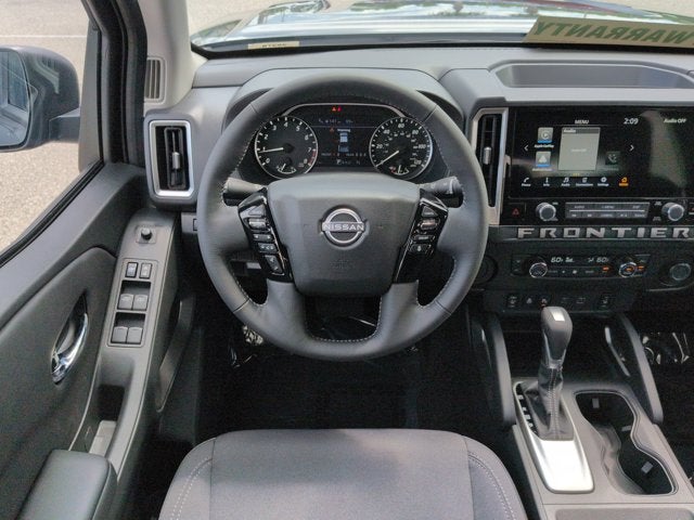 2027 Nissan Frontier SV