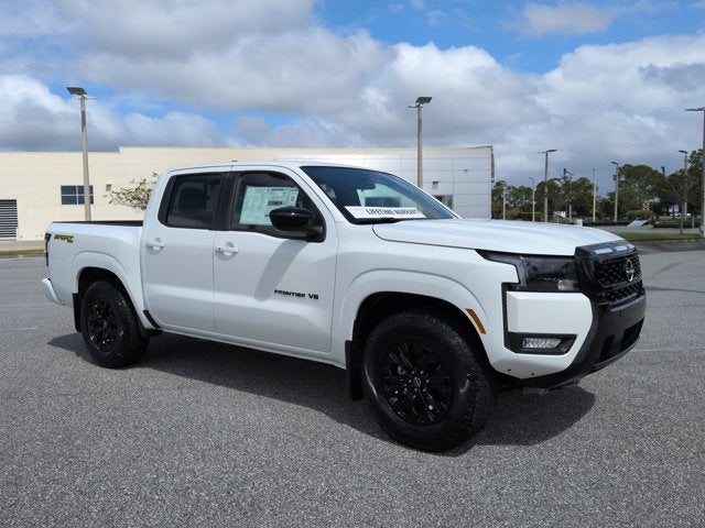 2027 Nissan Frontier SV