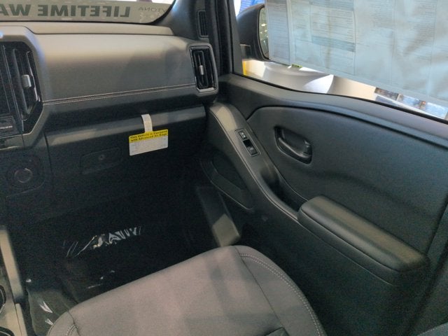 2027 Nissan Frontier SV