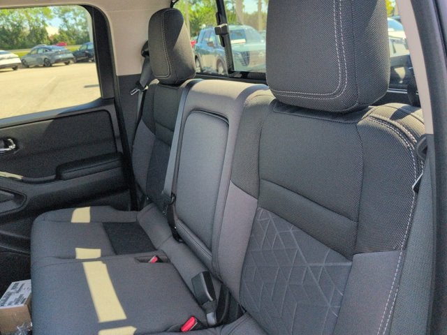2027 Nissan Frontier SV