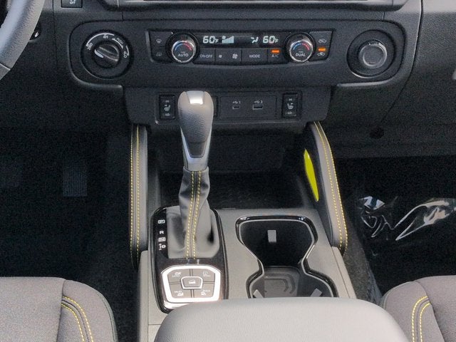 2027 Nissan Frontier SV