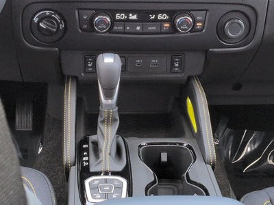 2027 Nissan Frontier SV