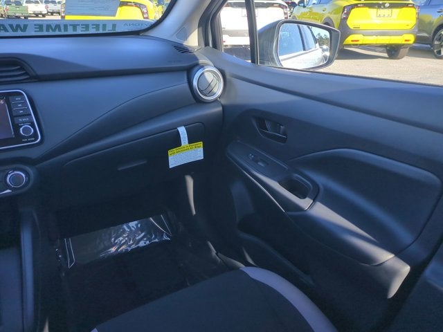 2025 Nissan Versa 1.6 S