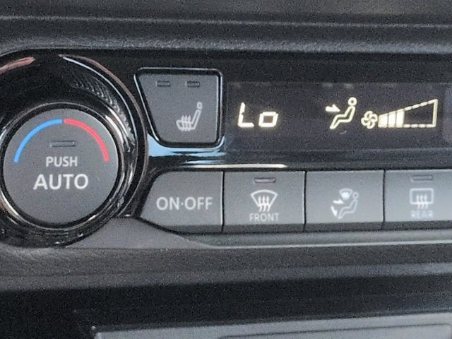 2027 Nissan Kicks SV