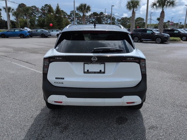 2027 Nissan Kicks SV