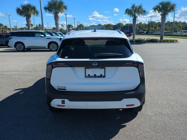 2026 Nissan Kicks SV