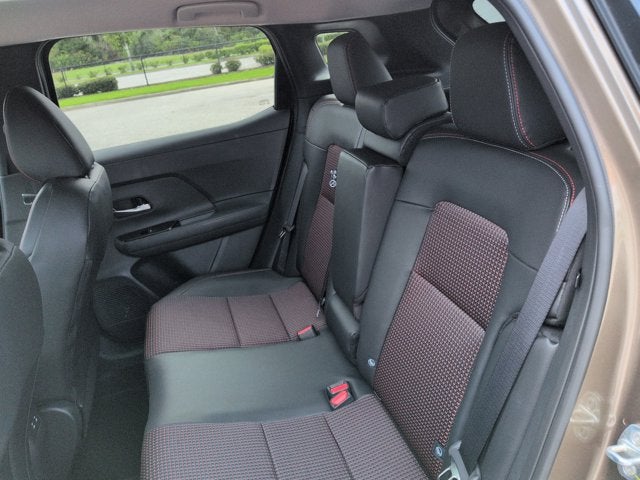 2027 Nissan Kicks SR