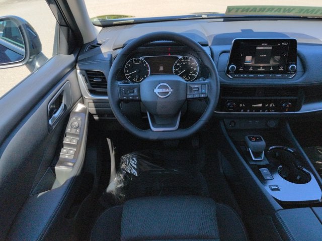 2027 Nissan Rogue SV
