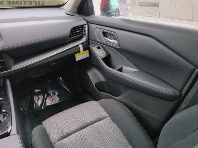 2027 Nissan Rogue SV