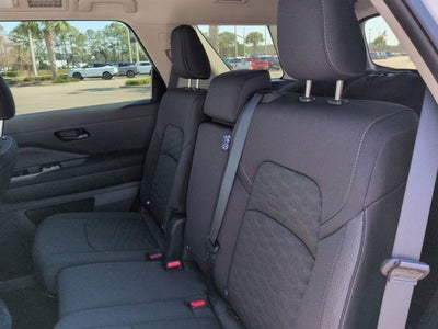 2026 Nissan Pathfinder S