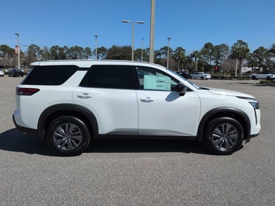 2026 Nissan Pathfinder S