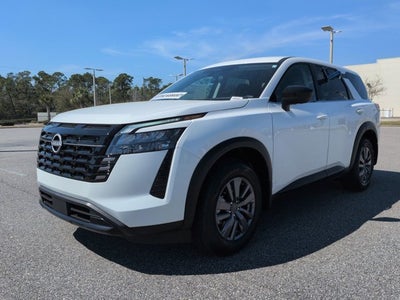 2026 Nissan Pathfinder S