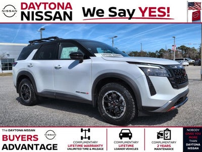 2026 Nissan Pathfinder SV