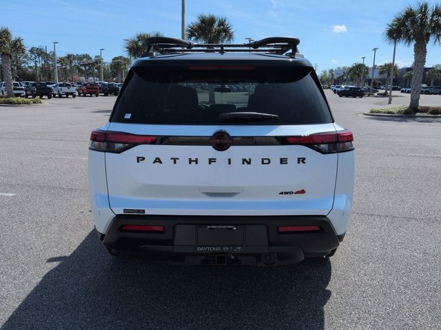 2026 Nissan Pathfinder SV