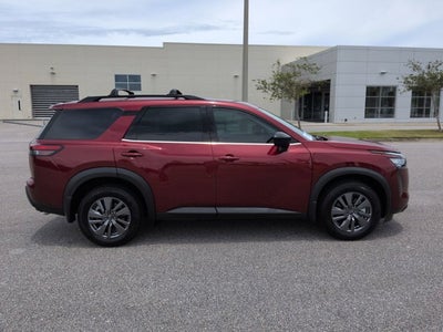 2026 Nissan Pathfinder SV