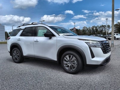 2026 Nissan Pathfinder SV