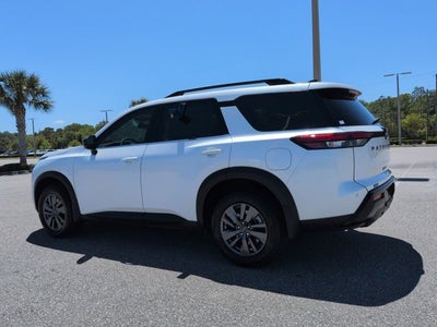 2026 Nissan Pathfinder SV