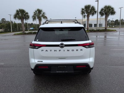 2026 Nissan Pathfinder SV