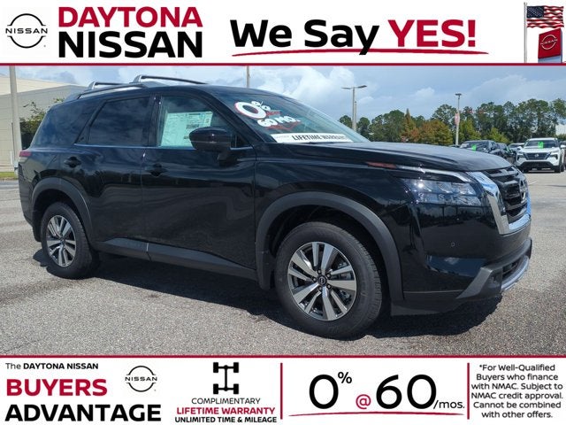 2025 Nissan Pathfinder SL