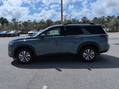 2026 Nissan Pathfinder SL