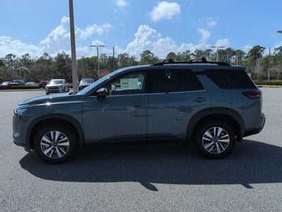 2026 Nissan Pathfinder SL