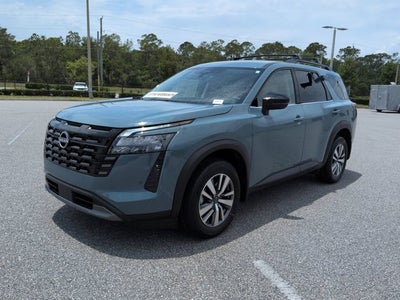 2026 Nissan Pathfinder SL