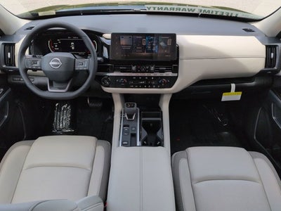 2026 Nissan Pathfinder SL