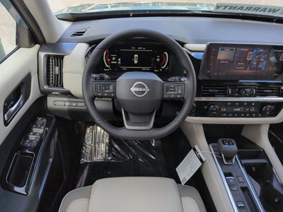 2026 Nissan Pathfinder SL