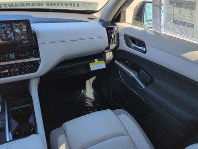 2026 Nissan Pathfinder SL