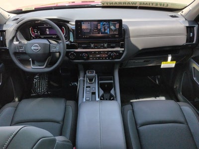 2026 Nissan Pathfinder SL