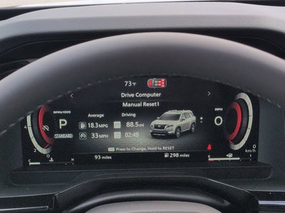 2026 Nissan Pathfinder SL