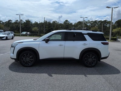 2026 Nissan Pathfinder SL
