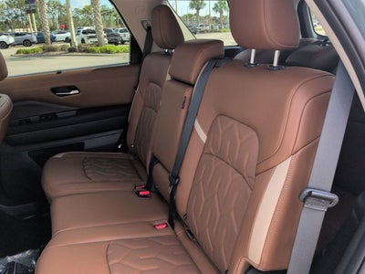 2026 Nissan Pathfinder Platinum