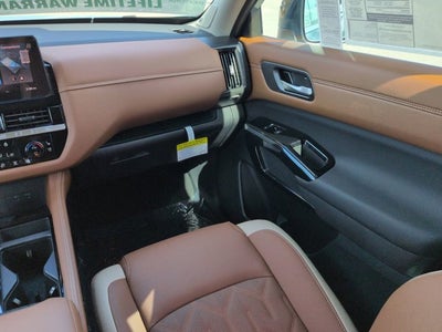 2026 Nissan Pathfinder Platinum