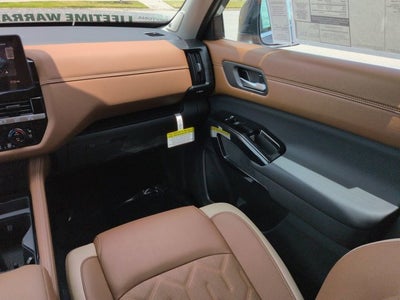 2026 Nissan Pathfinder Platinum