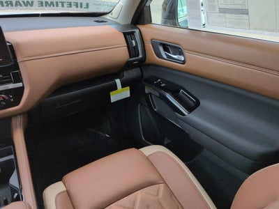 2026 Nissan Pathfinder Platinum