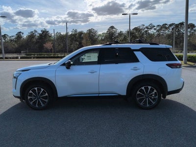 2026 Nissan Pathfinder Platinum