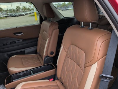 2026 Nissan Pathfinder Platinum