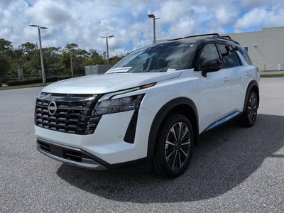 2026 Nissan Pathfinder Platinum