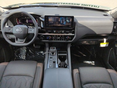 2026 Nissan Pathfinder Platinum