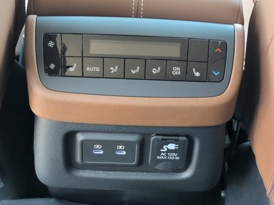 2026 Nissan Pathfinder Platinum