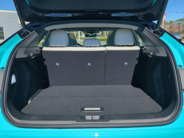 2026 Nissan Leaf PLATINUM+