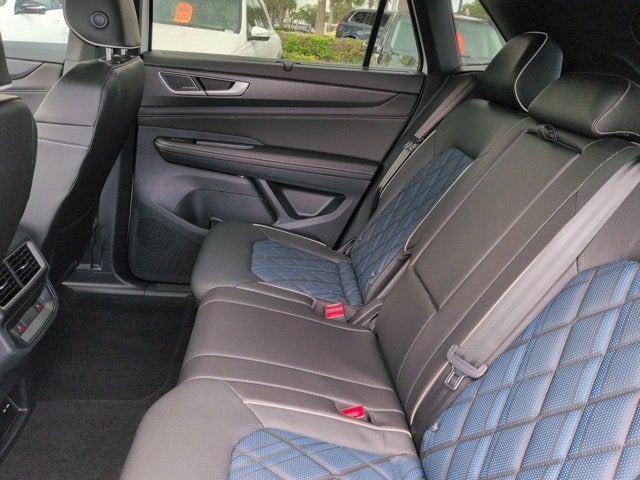 2025 Volkswagen Atlas Cross Sport 2.0T SEL Premium R-Line