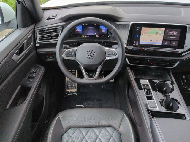 2025 Volkswagen Atlas Cross Sport 2.0T SEL Premium R-Line