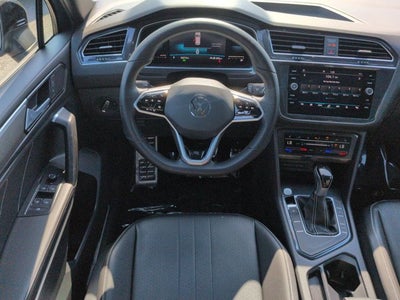 2022 Volkswagen Tiguan SE R-Line Black